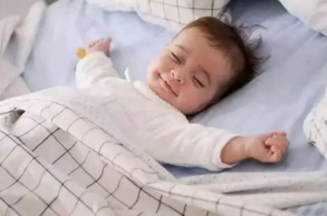 孩子每天睡眠不足9小時，近視風(fēng)險增9倍