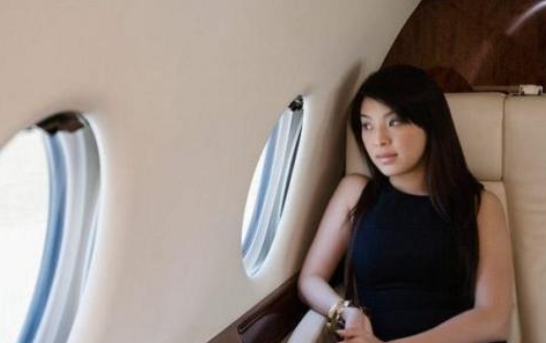 驗光師培訓閑談：這7個時間千萬別戴隱形眼鏡