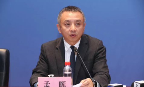 教育部介紹近視防控實施方案政策亮點、重大部署和貫徹落實情況