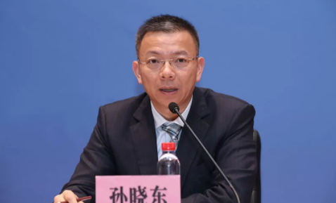 教育部介紹近視防控實施方案政策亮點、重大部署和貫徹落實情況