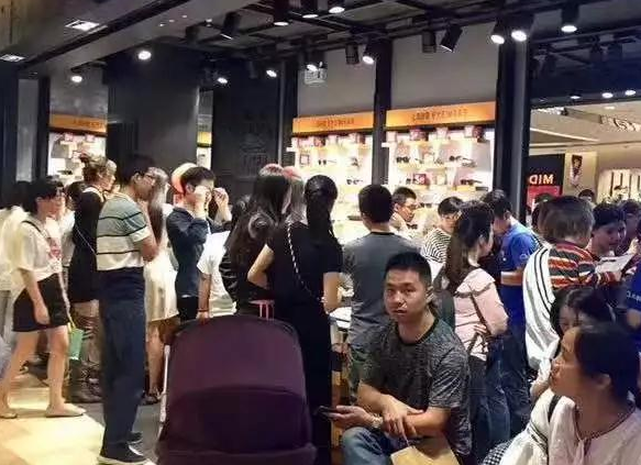 新零售“炸出”10萬副銷量，LOHO雙十一變身“新玩家”