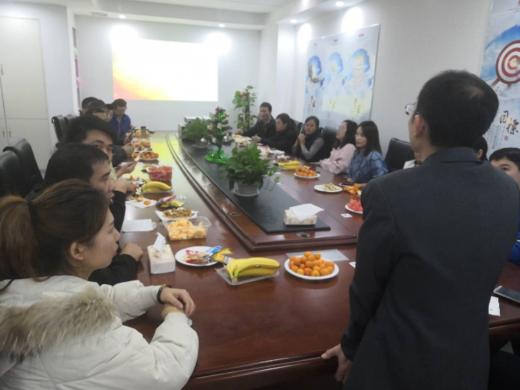 深圳視普泰驗(yàn)光定配工培訓(xùn)第五屆技能班順利畢業(yè)