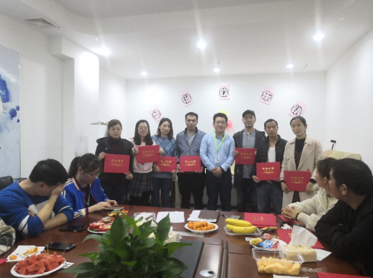 深圳視普泰驗(yàn)光定配工培訓(xùn)第五屆技能班順利畢業(yè)
