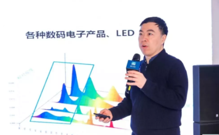 依視路：以“眼健康中國(guó)策”為主題，攜行業(yè)大咖探討眼健康 | 上海展
