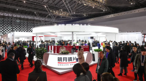 明月鏡片：攜4大亮點C位登場，上海眼鏡展現(xiàn)場精彩全收錄