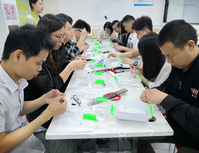 深圳視普泰第六屆驗(yàn)光定配培訓(xùn)班順利畢業(yè)