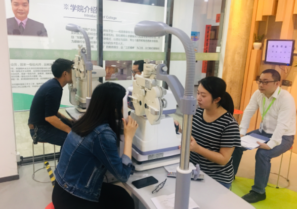 深圳視普泰第六屆驗(yàn)光定配培訓(xùn)班順利畢業(yè)