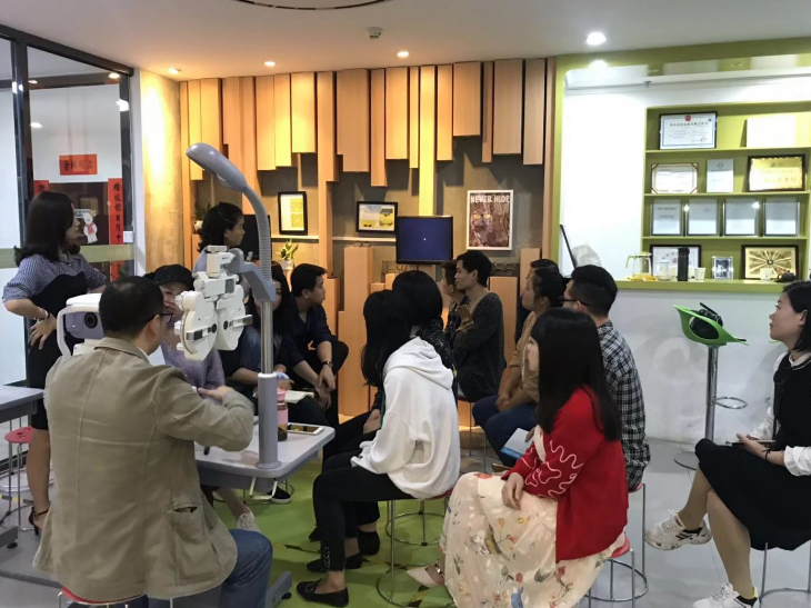 零基礎學驗光師難學嗎，驗光師可以自學嗎？