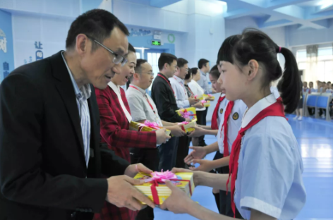 科學(xué)防控兒童青少年近視，我們共同努力：四川省預(yù)防近視公益廣告片上線
