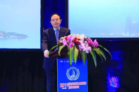 【眼視光盛會】海峽兩岸眼科大咖廈門論劍，2019白內(nèi)障及角膜病高峰論壇精彩回顧