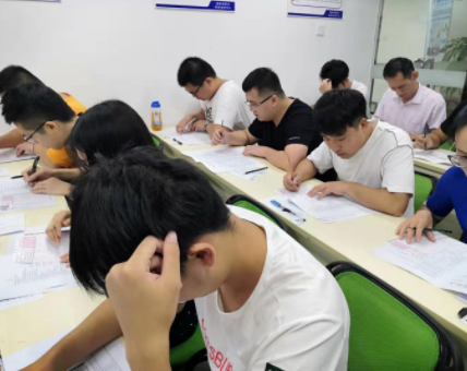 視普泰第八屆驗光定配考證培訓(xùn)技能精修班學(xué)員畢業(yè)啦?。?！